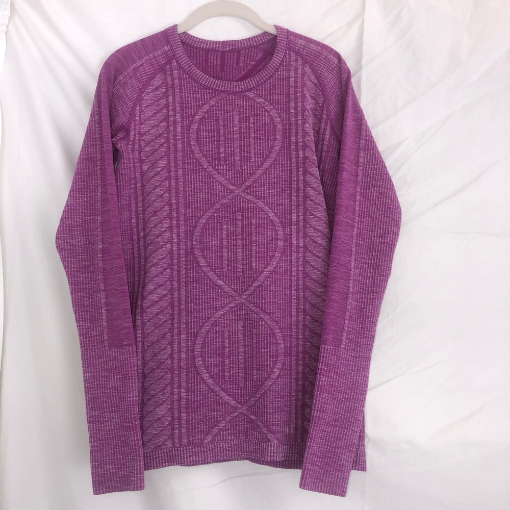 ❌ SOLD ❌ Lululemon long sleeve - Picture 2 of 6